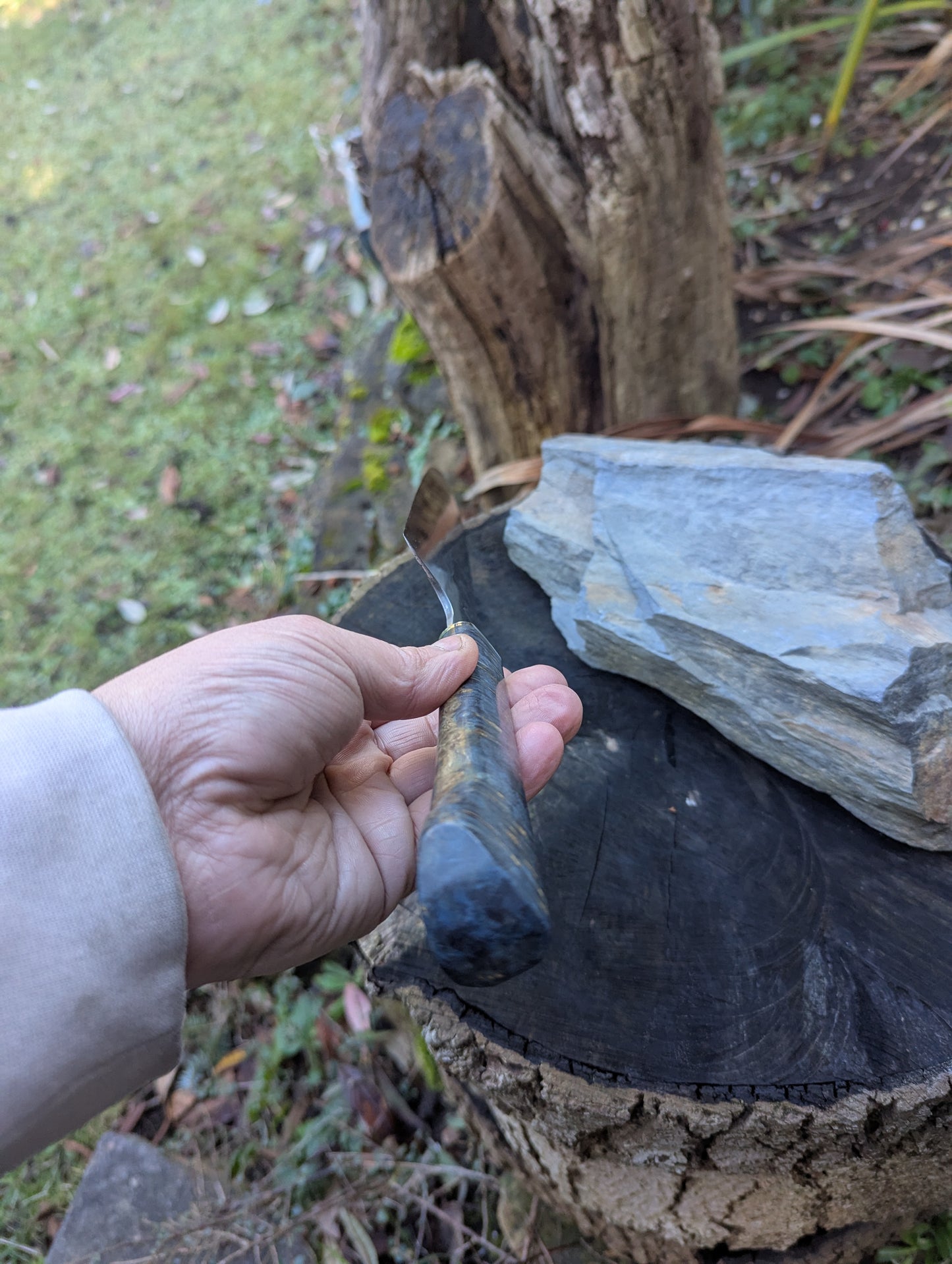 Hand made 8" ApexUltra carbon steel. Amboyna burl handle