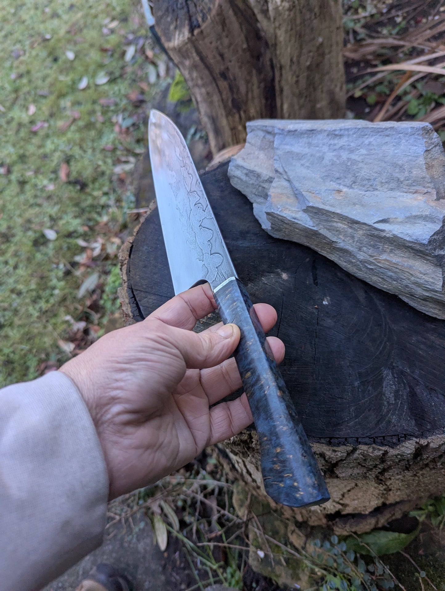 Hand made 8" ApexUltra carbon steel. Amboyna burl handle
