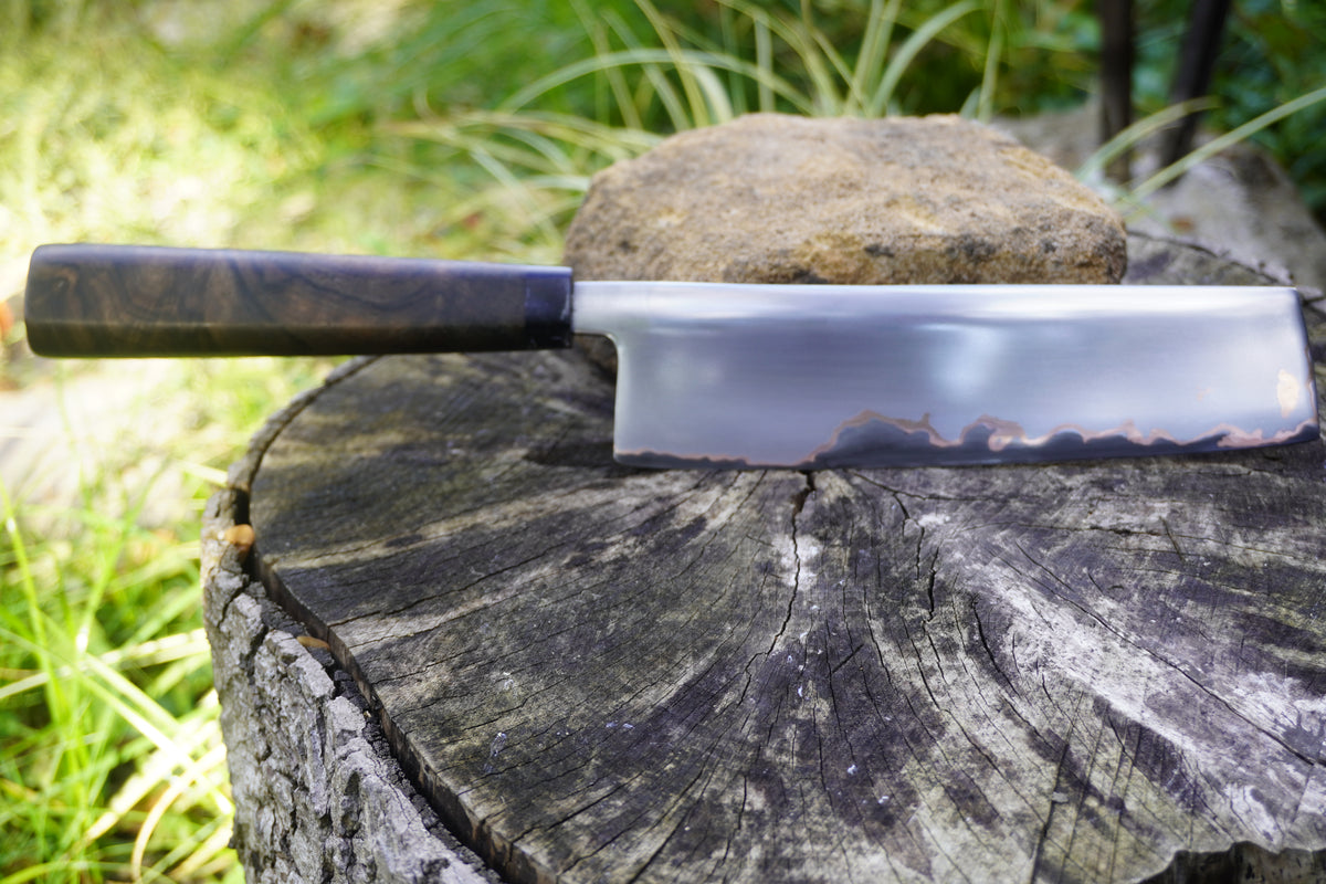 Nakiri 170mm Takefu Cu-Mai : DPS V-Toku2 Core Stainless Steel Clad San Mai. Turkish Walnut handle