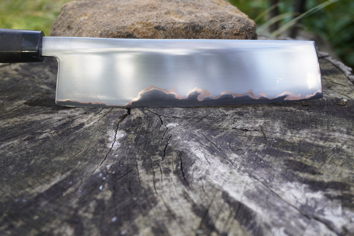 Nakiri 170mm Takefu Cu-Mai : DPS V-Toku2 Core Stainless Steel Clad San Mai. Turkish Walnut handle