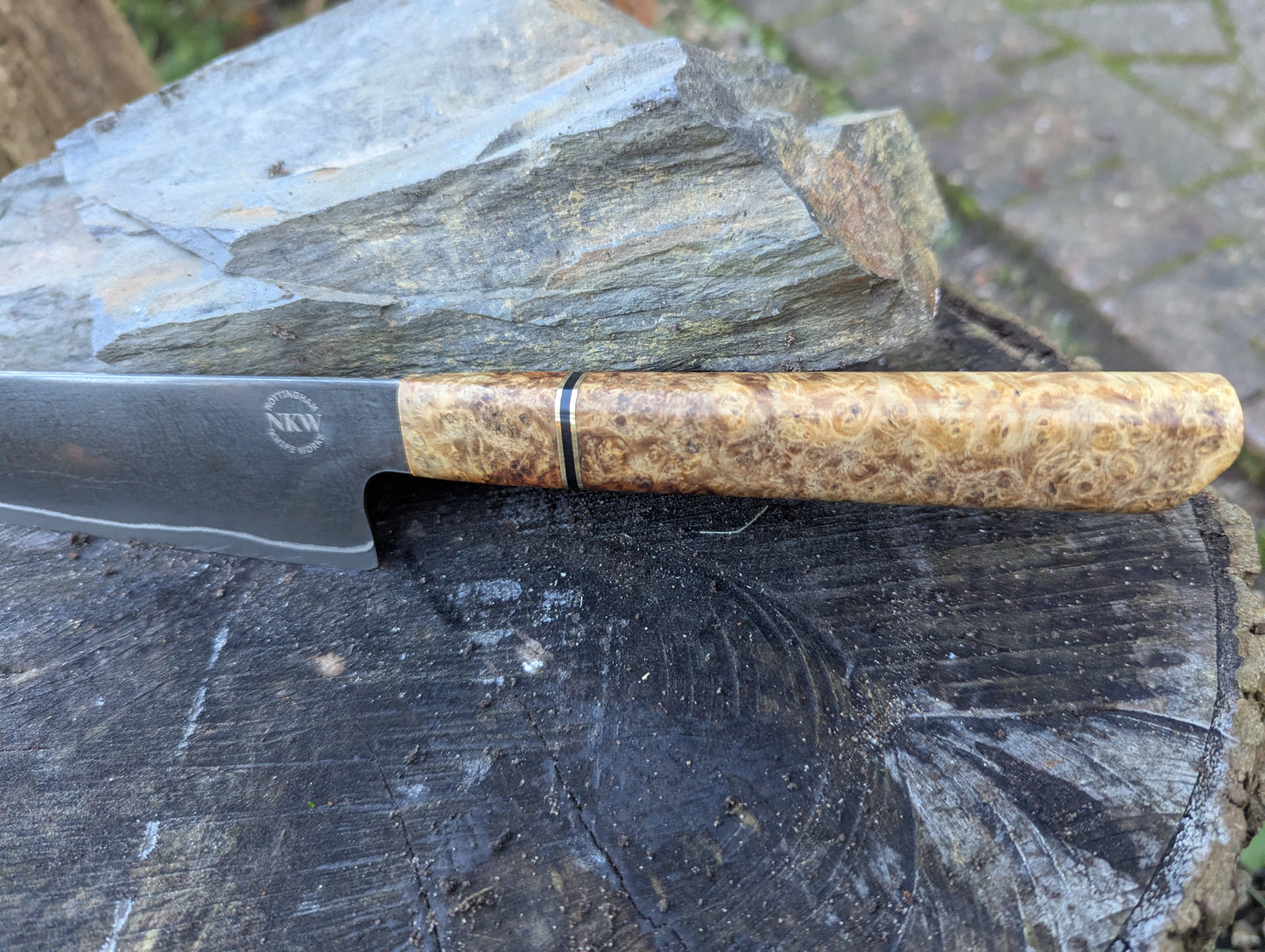 Hand-forged Dark-Mai ApexUltra core, 80crv2 and nickel. Amboyna burl with black G10 and copper spacer