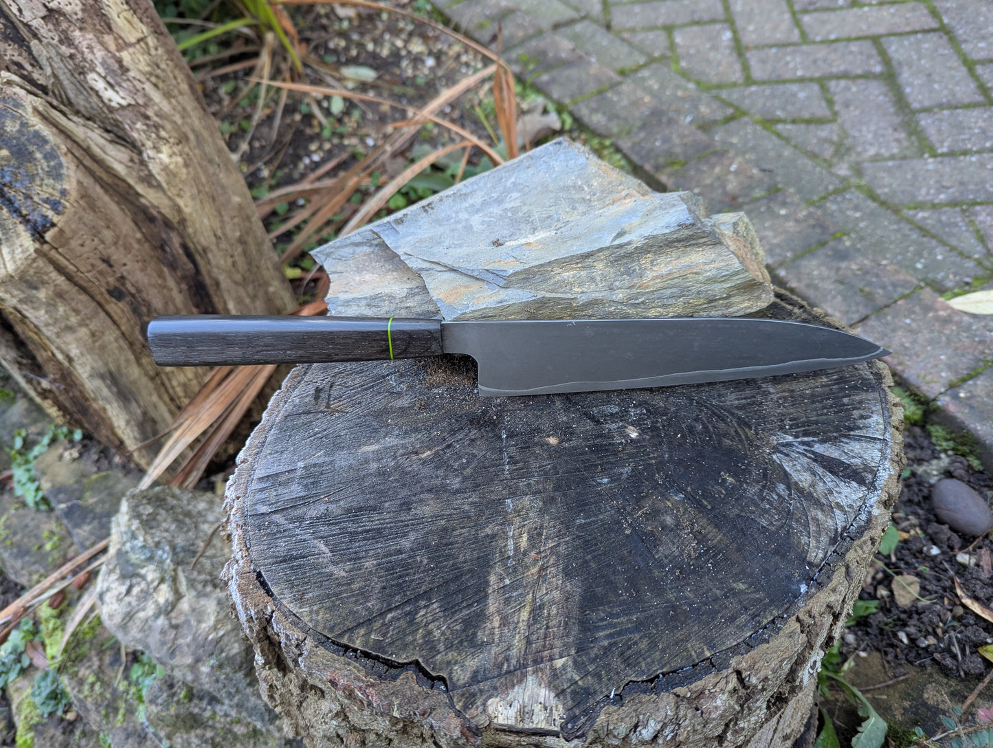 Hand-forged Dark-Mai ApexUltra core, 80crv2 and nickel. Bog oak with green G10 spacer