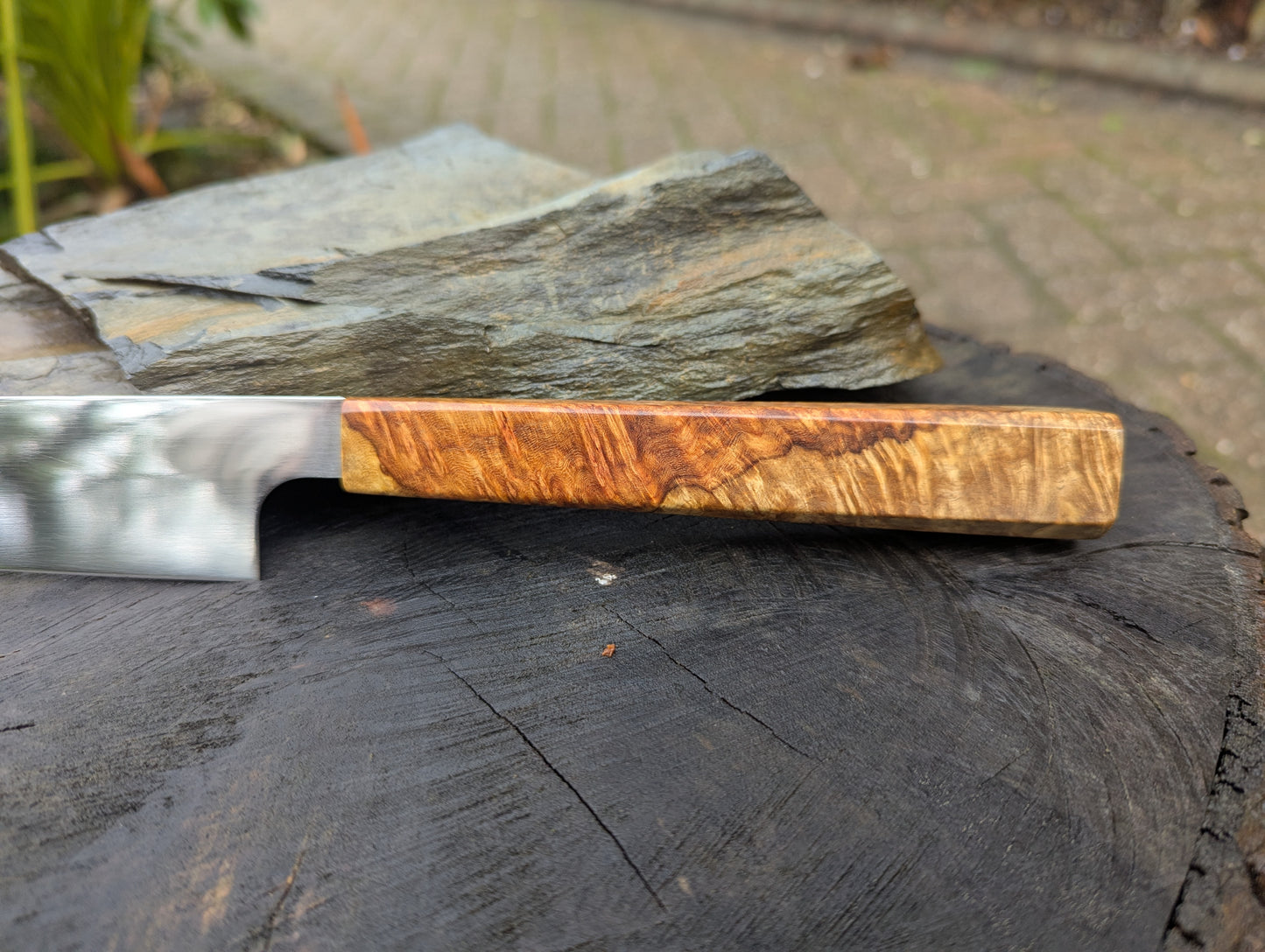 Hand made 7" Damasteel RWL34 stainless steel. Natural Amboyna burl