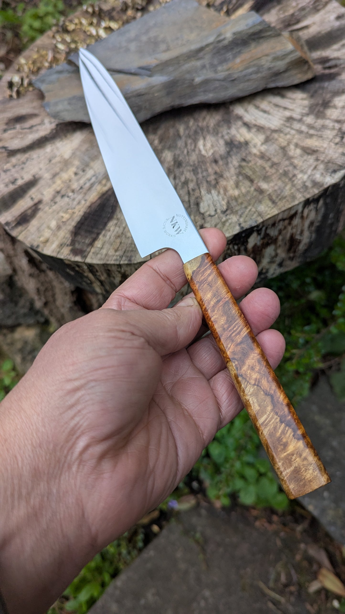 Hand made Utility 170mm Damasteel RWL34 stainless steel. Amboyna Burl Handle